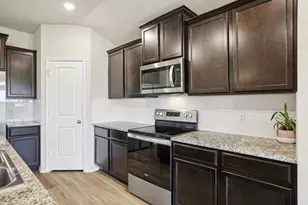 117 Break Ave, Taylor, TX 76574 - Photo 11