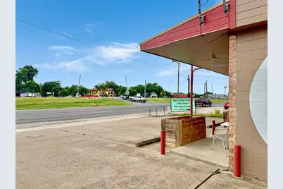 303 S Commerce Street, Granger, TX 76530 - Photo 3