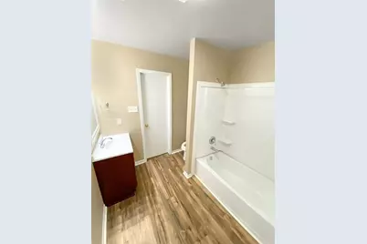 303 S Commerce Street, Granger, TX 76530 - Photo 17