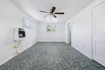 806 W 32nd Street #C, Austin, TX 78705 - Photo 5