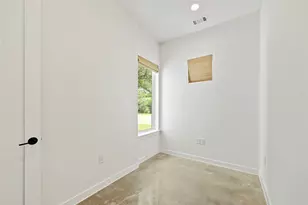 18405 Georgetown Dr, Jonestown, TX 78645 - Photo 17