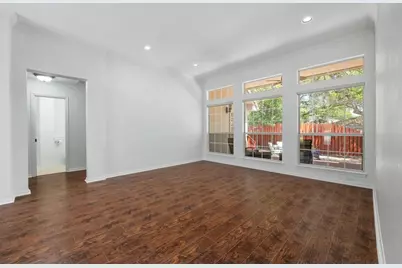 209 El Rio Dr, Lakeway, TX 78734 - Photo 11