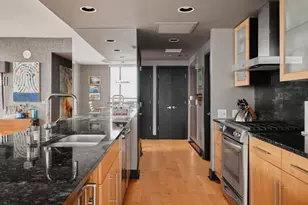 300 Bowie St, Austin, TX 78703 - Photo 5