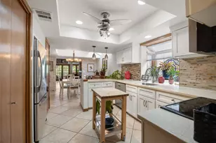 116 W Eagle Dr, The Hills, TX 78738 - Photo 15