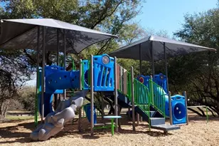 116 W Eagle Dr, The Hills, TX 78738 - Photo 35