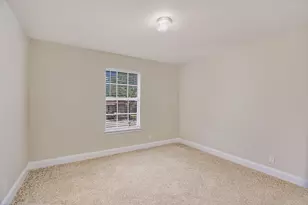 8111 Hawick Dr, Round Rock, TX 78681 - Photo 15