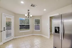 8111 Hawick Dr, Round Rock, TX 78681 - Photo 9