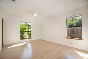 1807 Magazine St, Austin, TX 78727 - Photo 15