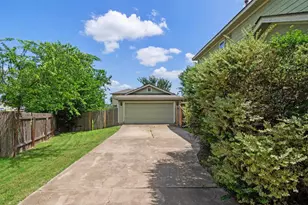 2733 Crimson Sky Ct, Round Rock, TX 78665 - Photo 3