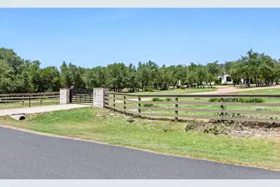 1408 Likeness Road, Spicewood, TX 78669 - Photo 37