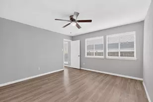2447 Roundabout Ln, Round Rock, TX 78664 - Photo 19