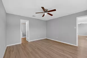 2447 Roundabout Ln, Round Rock, TX 78664 - Photo 21