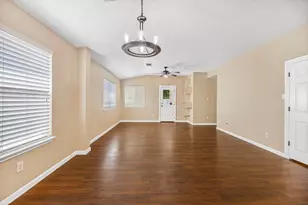 1911 Ralph C Craig Ln, Austin, TX 78748 - Photo 9