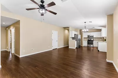 1911 Ralph C Craig Lane, Austin, TX 78748 - Photo 11