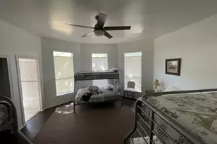 1500 E 2nd St, Austin, TX 78702 - Photo 7