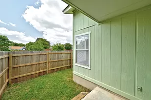 5901 Kevin Kelly Pl, Austin, TX 78727 - Photo 25