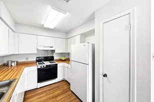 5901 Kevin Kelly Pl, Austin, TX 78727 - Photo 13