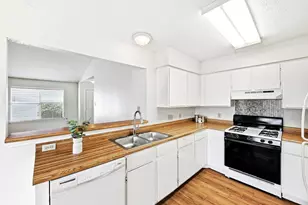 5901 Kevin Kelly Pl, Austin, TX 78727 - Photo 15