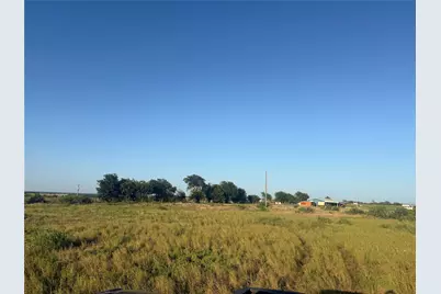 437 Cr 423, Taylor, TX 76574 - Photo 3