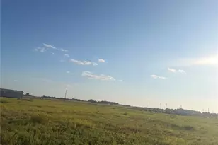 437 Cr 423, Taylor, TX 76574 - Photo 5