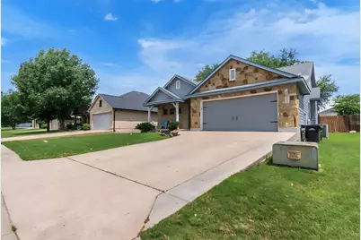 208 Cailin Court, Burnet, TX 78611 - Photo 33