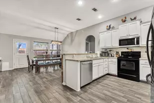 208 Cailin Ct, Burnet, TX 78611 - Photo 9