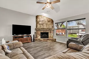 208 Cailin Ct, Burnet, TX 78611 - Photo 17