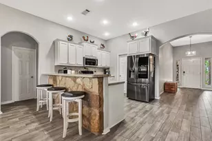 208 Cailin Ct, Burnet, TX 78611 - Photo 1