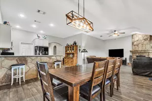 208 Cailin Ct, Burnet, TX 78611 - Photo 15