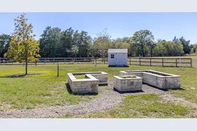 397 Glass Lane, Bastrop, TX 78602 - Photo 37