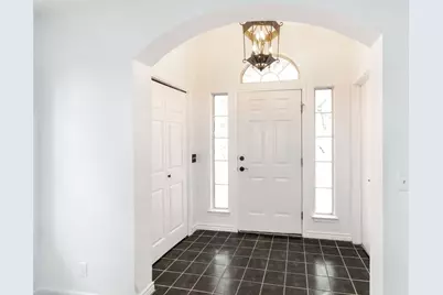 210 Briarstone Drive, Buda, TX 78610 - Photo 5