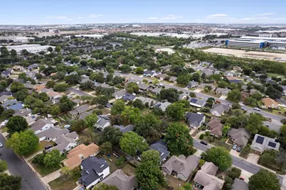2312 Windrift Way, Round Rock, TX 78664 - Photo 3