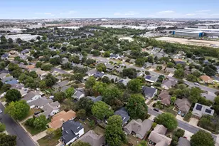 2312 Windrift Way, Round Rock, TX 78664 - Photo 3