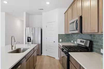 454 El Capitan Loop, Dripping Springs, TX 78620 - Photo 5