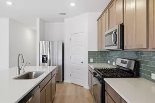 454 El Capitan Loop, Dripping Springs, TX 78620 - Photo 5