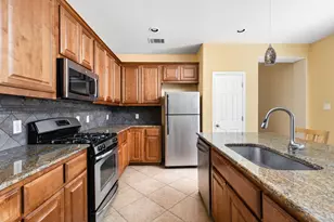 7109 Via Correto Dr, Austin, TX 78749 - Photo 17