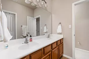 7109 Via Correto Dr, Austin, TX 78749 - Photo 27