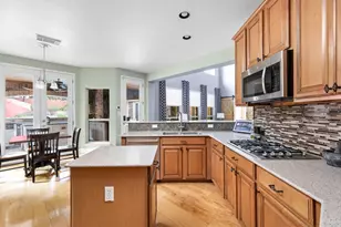 7109 Via Correto Dr, Austin, TX 78749 - Photo 11