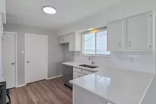 12010 Ladrido Ln, Austin, TX 78727 - Photo 11