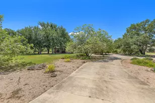 165 Silverado Dr, Georgetown, TX 78633 - Photo 9