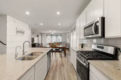 1011 Round Bale Road, Hutto, TX 78634 - Photo 11