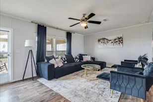 114 Gran Cielo, Elgin, TX 78621 - Photo 5