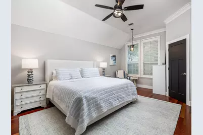 10025 Scull Creek Drive, Austin, TX 78730 - Photo 13