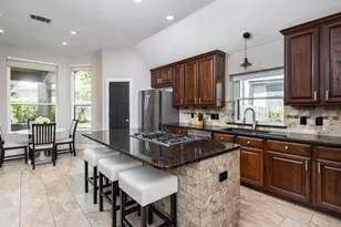 10025 Scull Creek Dr, Austin, TX 78730 - Photo 11