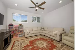 408 W 16th St, Georgetown, TX 78626 - Photo 25
