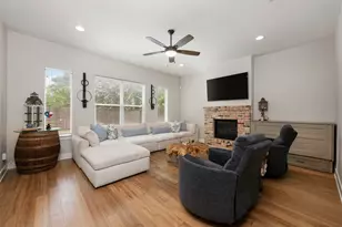 408 W 16th St, Georgetown, TX 78626 - Photo 9
