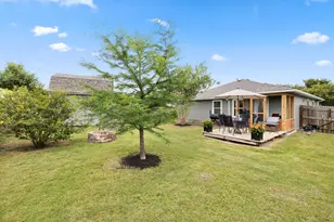 102 Esparza Ct, Hutto, TX 78634 - Photo 25