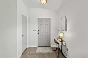 102 Esparza Ct, Hutto, TX 78634 - Photo 5