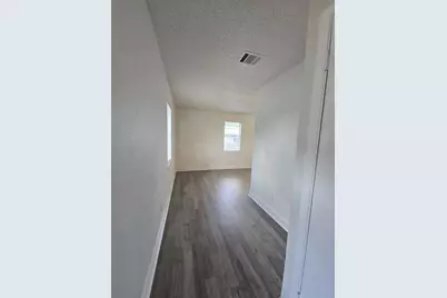 6905 Bennett Avenue, Austin, TX 78752 - Photo 9