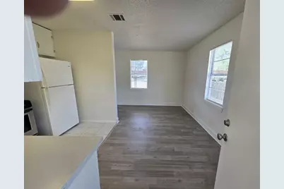 6905 Bennett Avenue, Austin, TX 78752 - Photo 1
